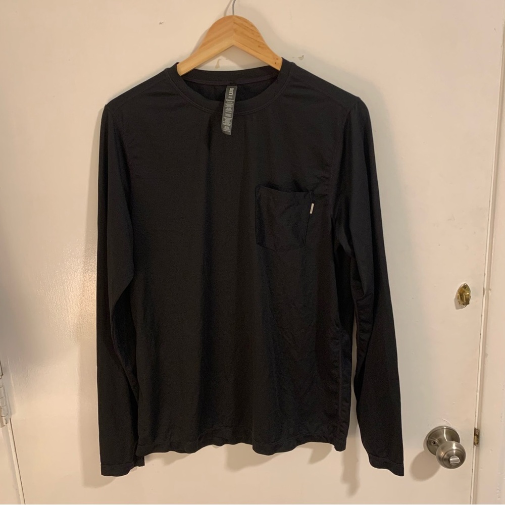 Vuori Tradewind Performance Long Sleeve Medium - Black